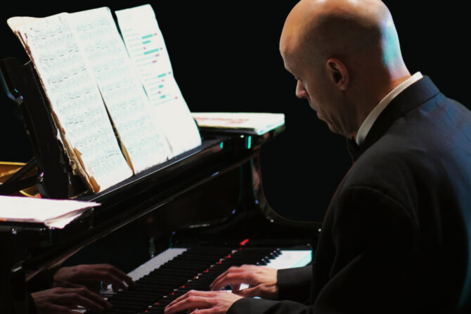 Viv Mclean performing Joel Baldwin's Nocturne for piano